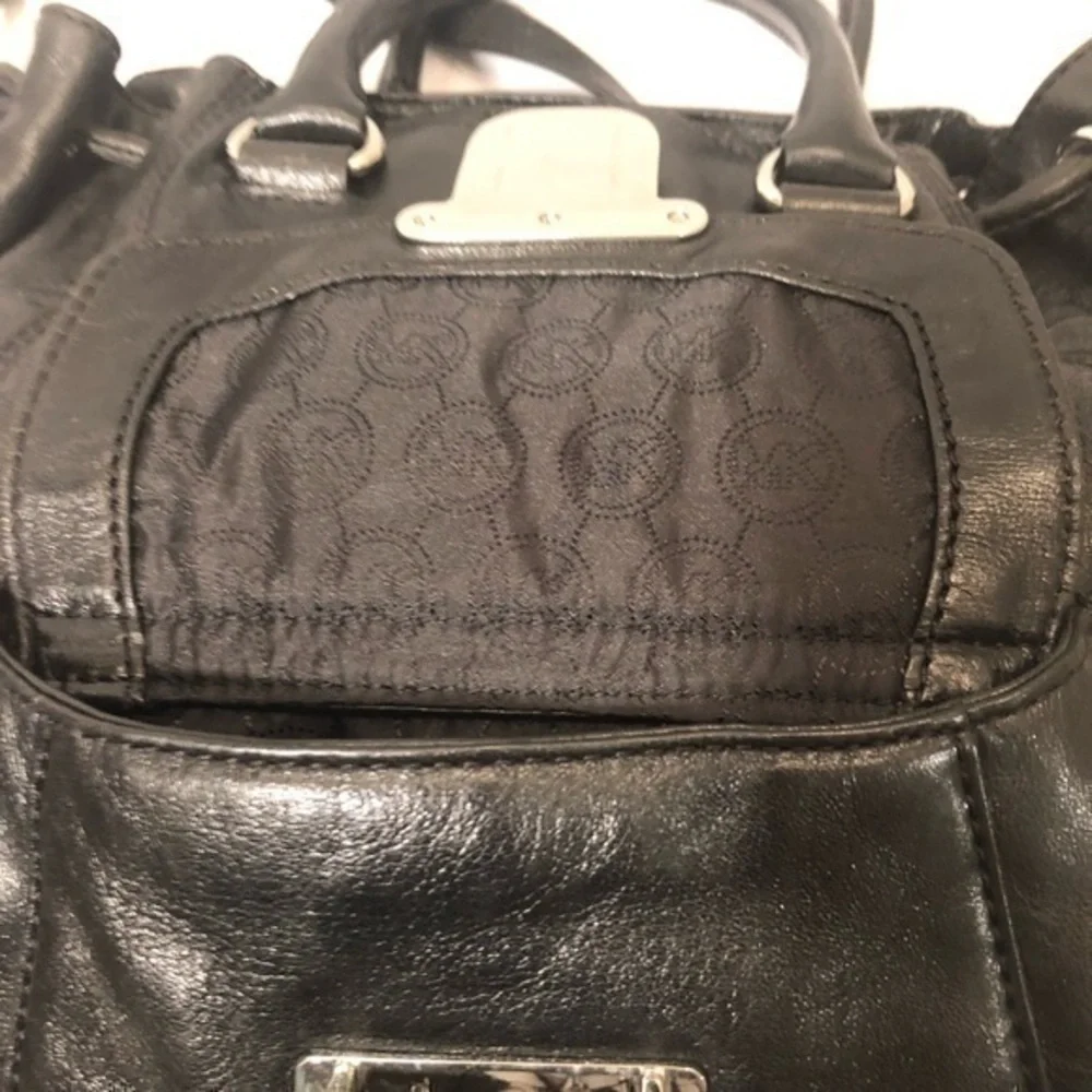 Michael kors black leather two way drawstring bag